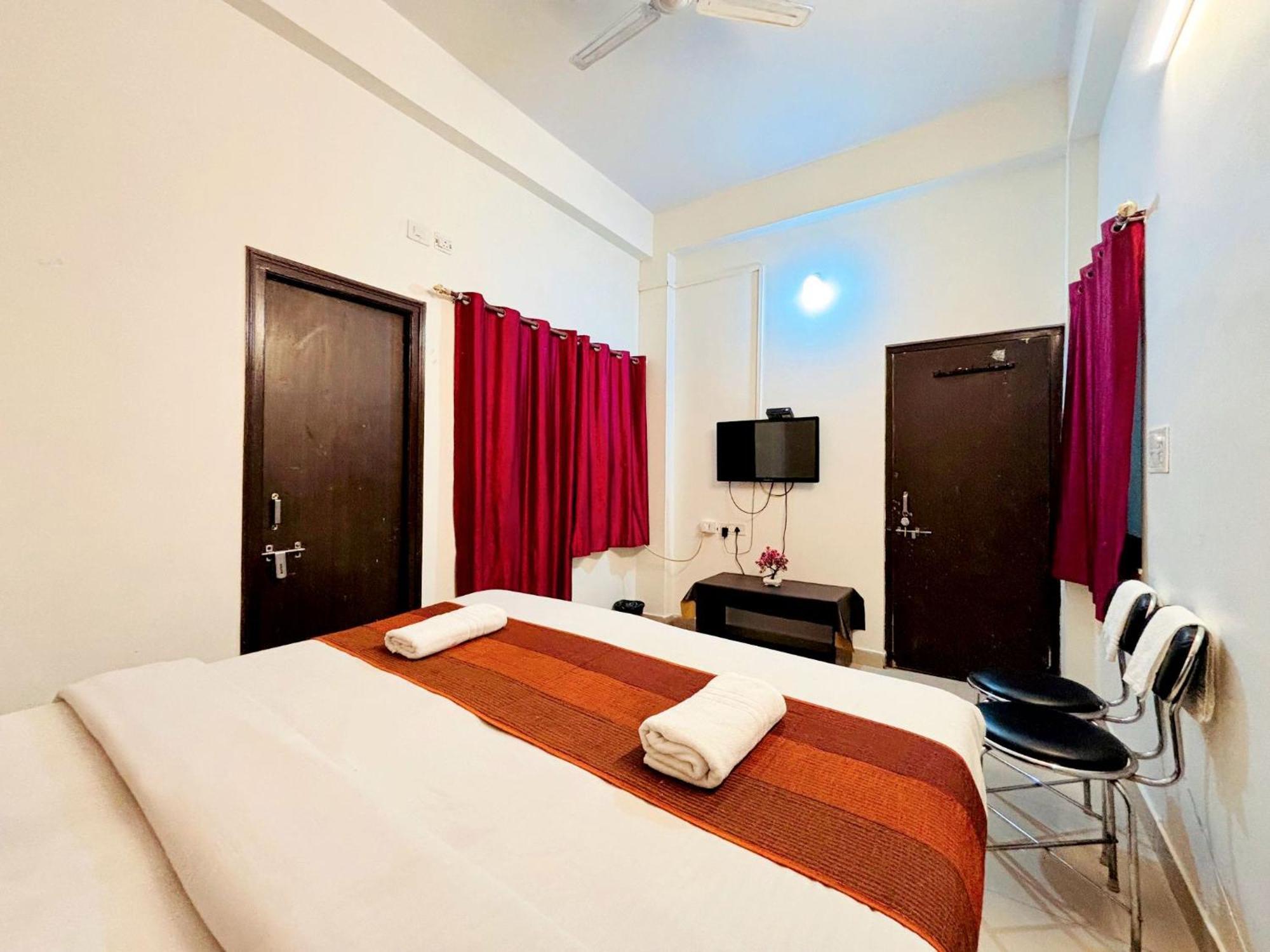 Hotel Sunrise Inn Кота Экстерьер фото