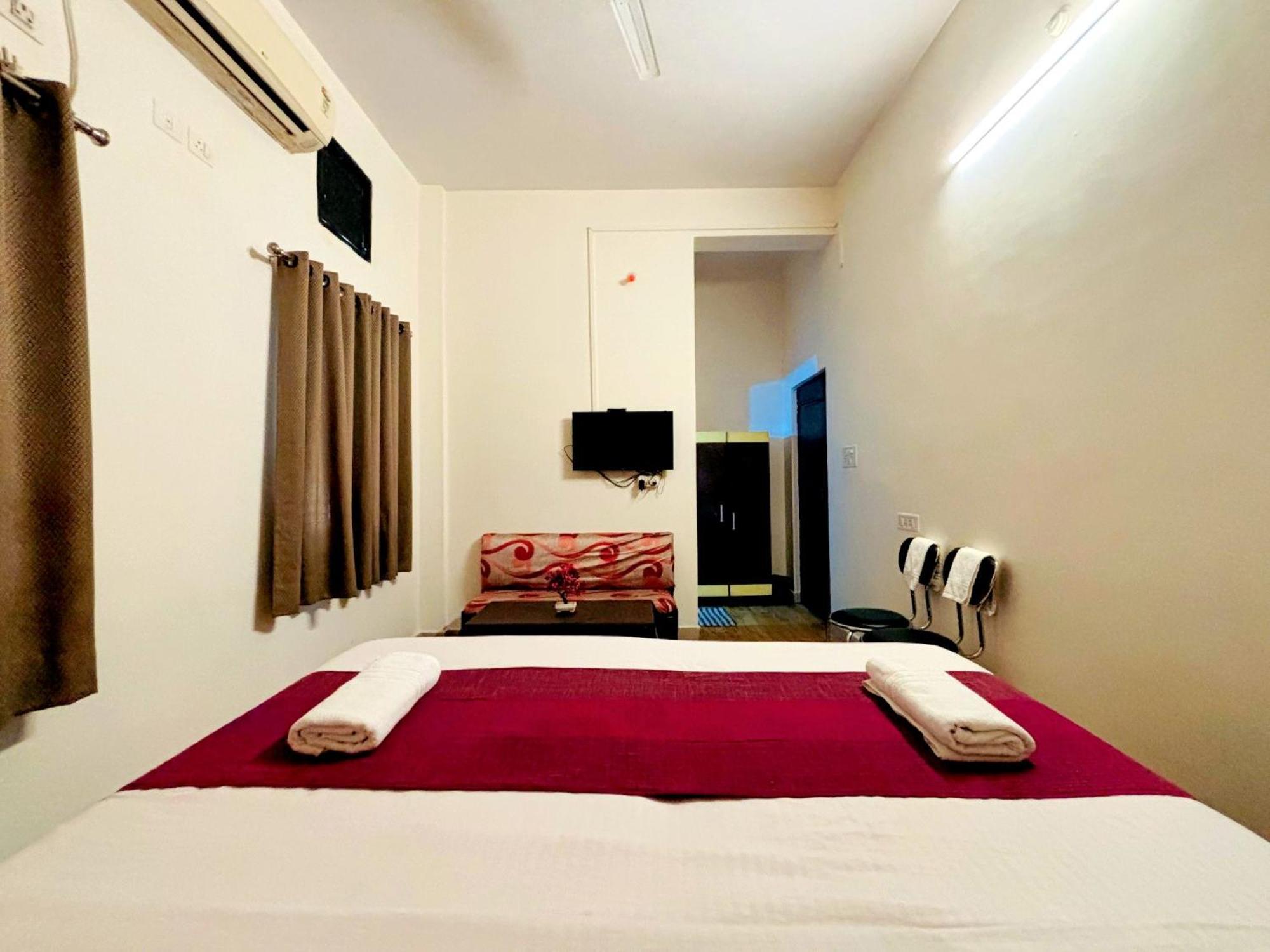 Hotel Sunrise Inn Кота Экстерьер фото