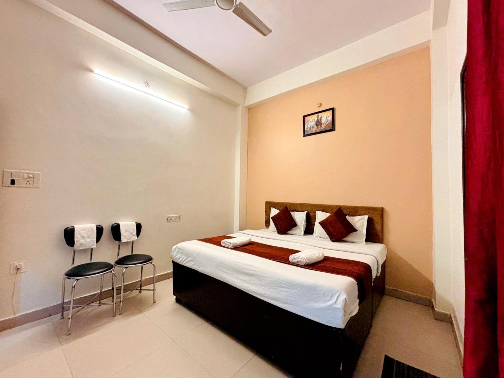 Hotel Sunrise Inn Кота Экстерьер фото
